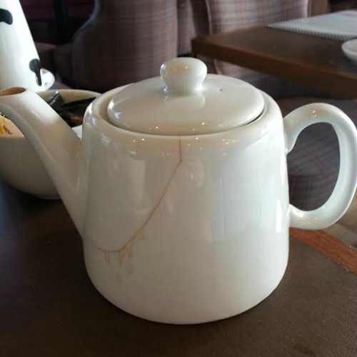 cách làm lành bộ ấm trà sứ bị mẻ