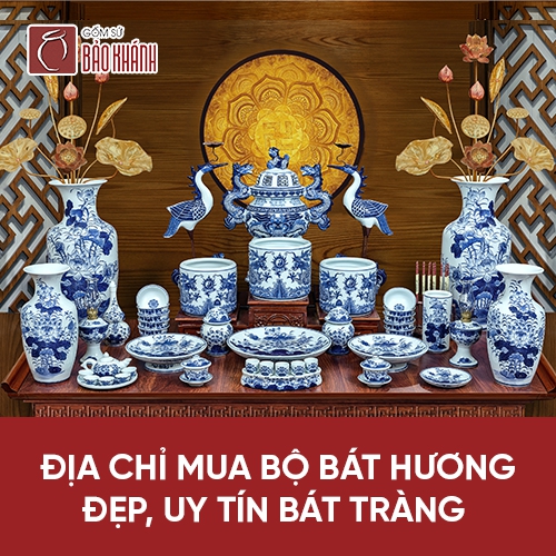 Bàn thờ thêm tôn kính nhờ bộ bát hương đẹp bằng gốm sứ Bát Tràng