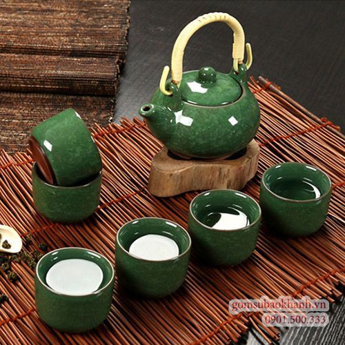 Chọn màu hợp phong thủy cho bộ ấm chén bát tràng