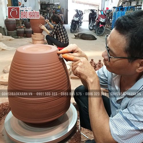 Vì sao gốm sứ thủ công có giá trị cao hơn gốm sản xuất đại trà