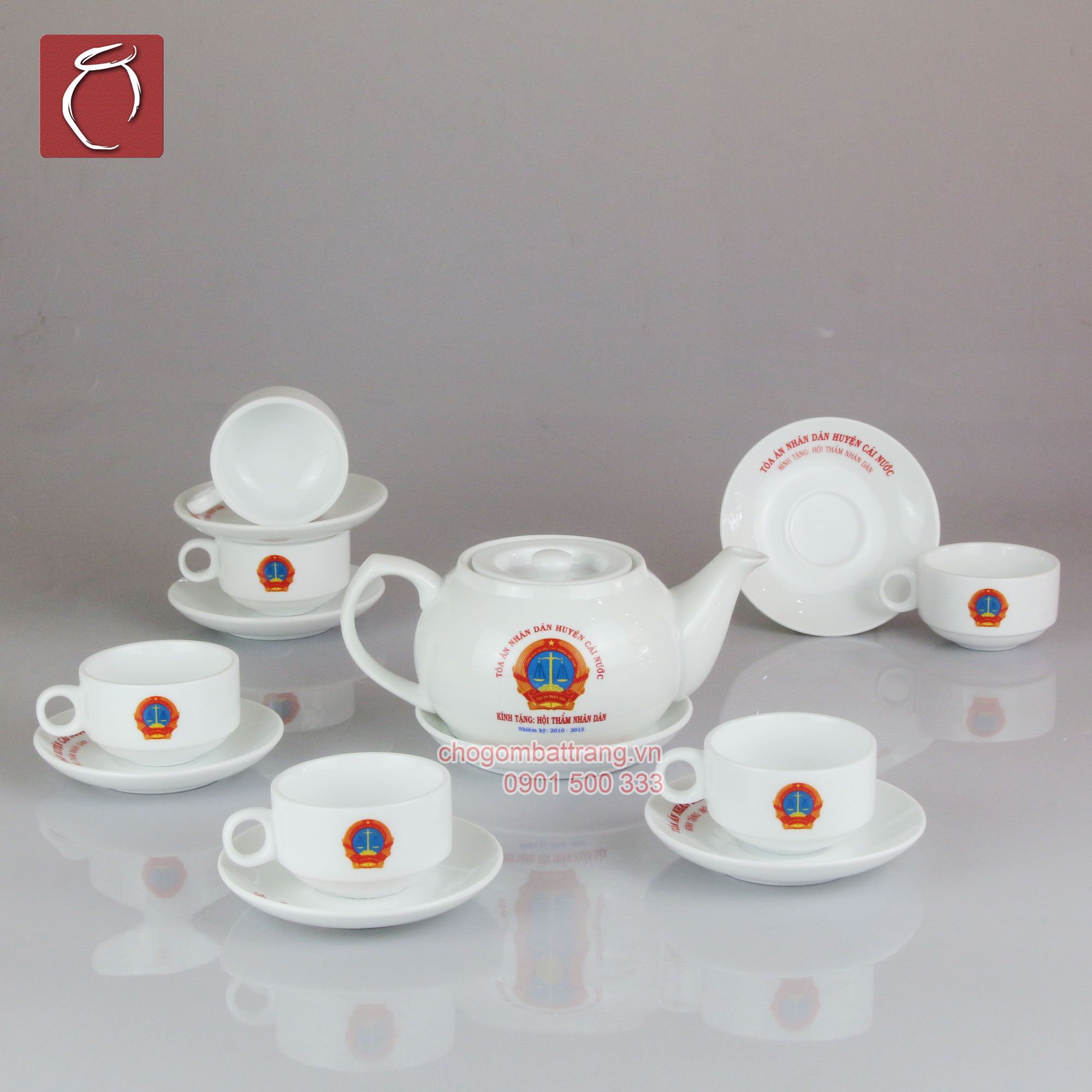 Bộ ấm chén Bát Tràng: Quà tặng ý nghĩa cho bạn bè, người thân