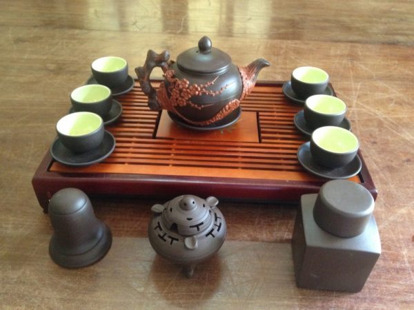 Cách bài trí bàn trà đúng cách bạn đã biết chưa?