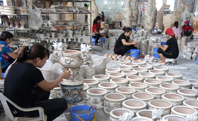 Hiểu hơn về gốm sứ Bát Tràng trong giá trị tạo nên văn hóa người Việt