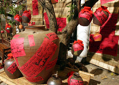 Cách ngâm và công dụng bất ngờ của rượu ngâm trứng gà