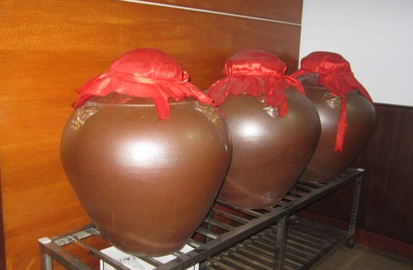 Tại sao nên hạ thổ rượu?