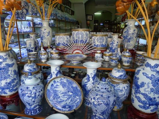 Gốm sứ Bát Tràng – Thương hiệu gốm sứ của làng nghề truyền thống