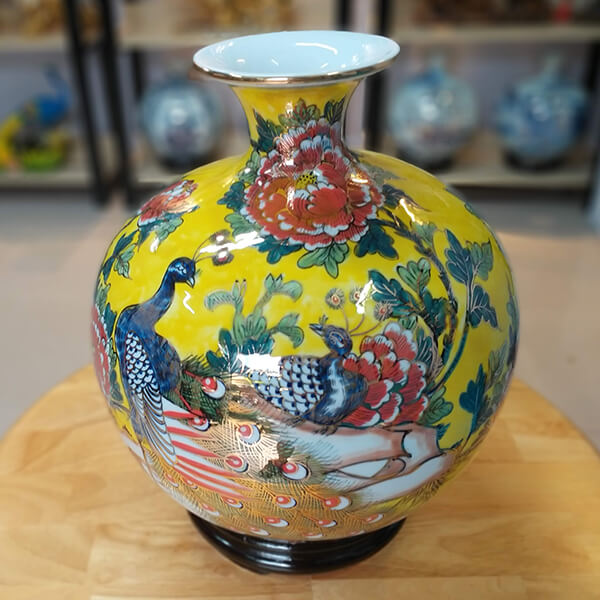 Độc đáo, mới lạ với bình hút Tài Lộc Bát Tràng làm từ chất liệu cao cấp