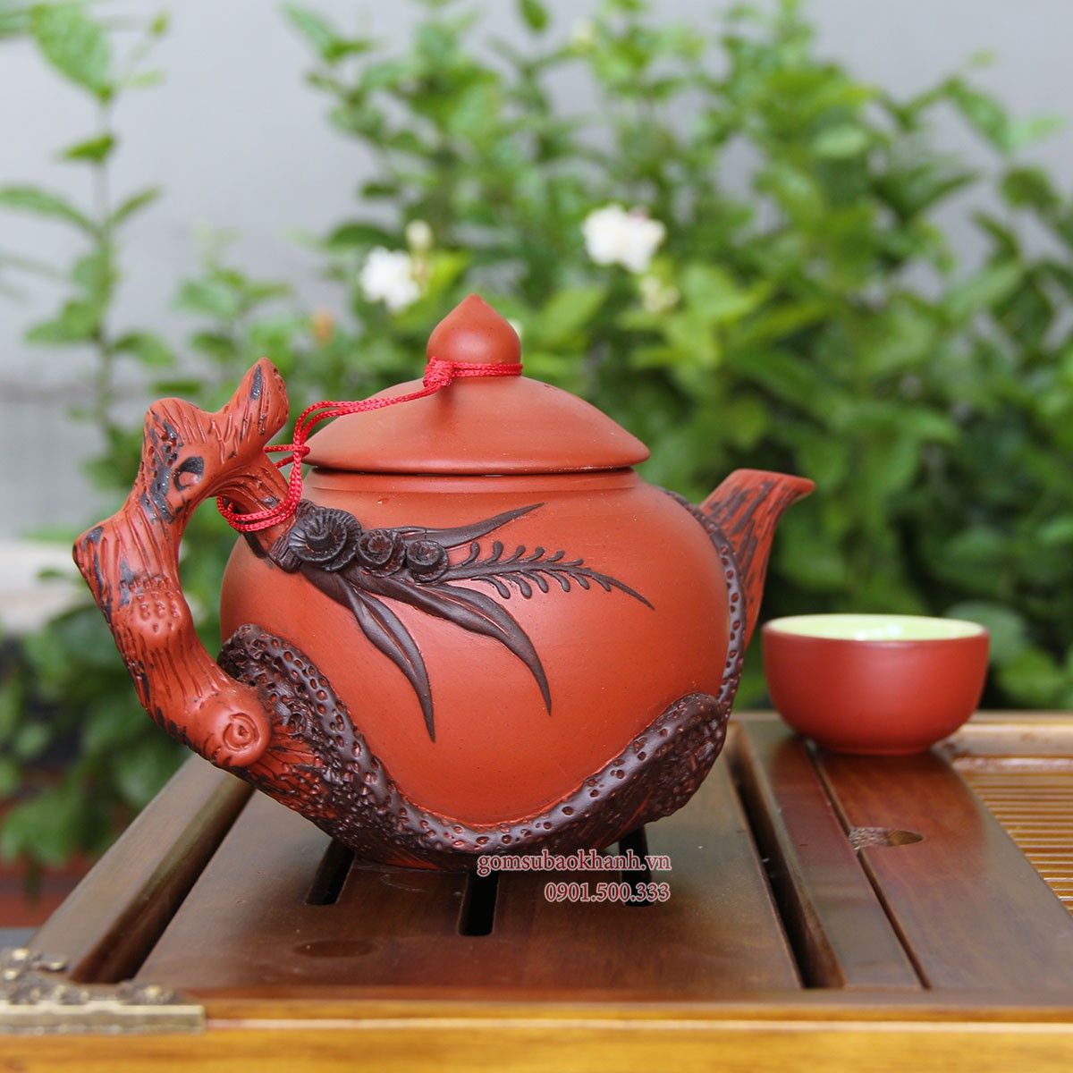 Câu chuyện bên bộ ấm chén uống trà đạo