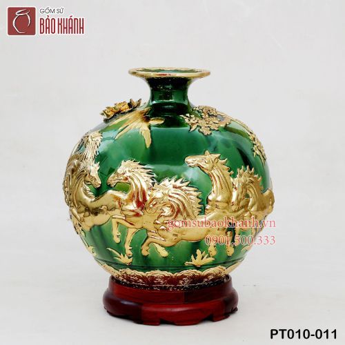 Bình hút lộc Mã đáo thành công phù hợp với người tuổi gì?