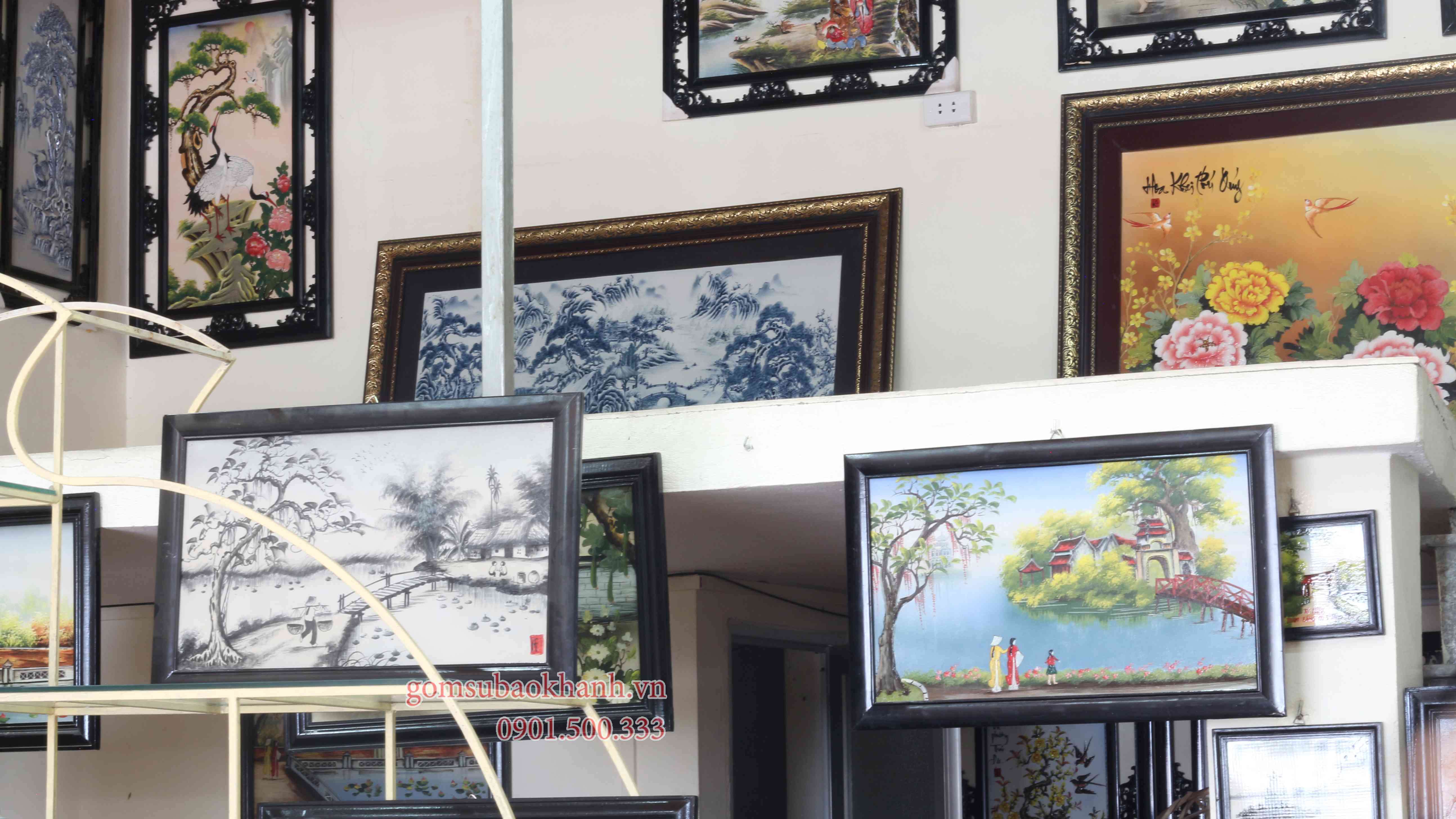 Chọn tranh gốm sứ bát tràng hợp tuổi phong thủy