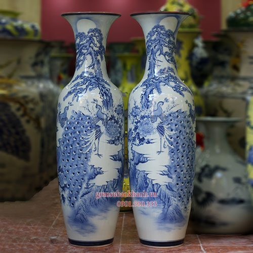 Ý nghĩa phong thủy của lọ lục bình Tùng Công