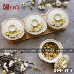 Khay mứt men kem hoa Sen vàng 3 ngăn