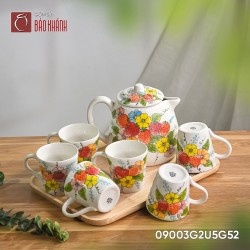 Bộ bình nước vẽ dâu tây 1.2 lít khay gỗ