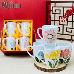 Cốc chóp vẽ hoa nhiều màu