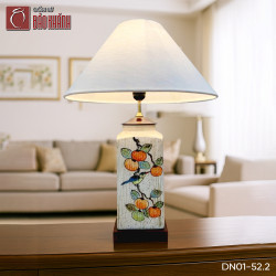 Đèn ngủ để bàn gốm sứ cao cấp Hồng Hương Kiến dáng vuông