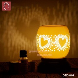 Đèn xông tinh dầu khắc trái tim