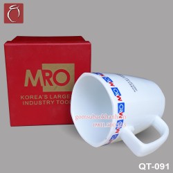 Cốc sứ cạnh vuông in logo MRO