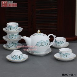 Bộ ấm chén chóp lửa vẽ sen kẻ chỉ vàng